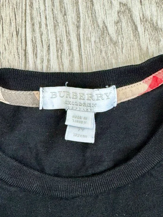 EUC Burberry Boys Black Long Sleeve T-Shirt size 7 - Picture 3 of 3